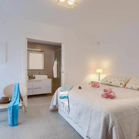 Two Minutes To The Apartamento *