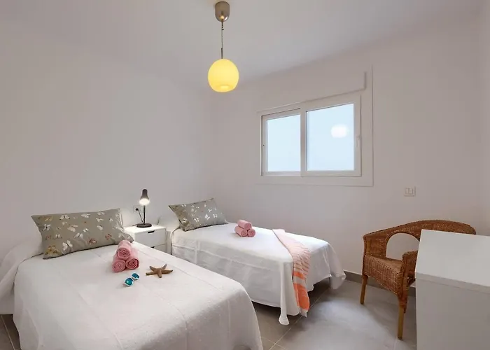 Two Minutes To The * פואנגירולה